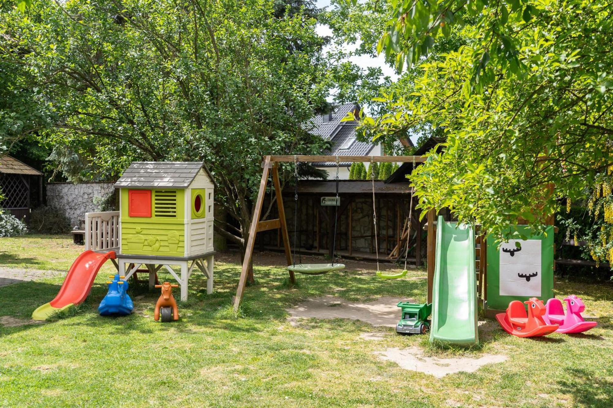 Apartamenty W Dworku Cheval Краков Экстерьер фото